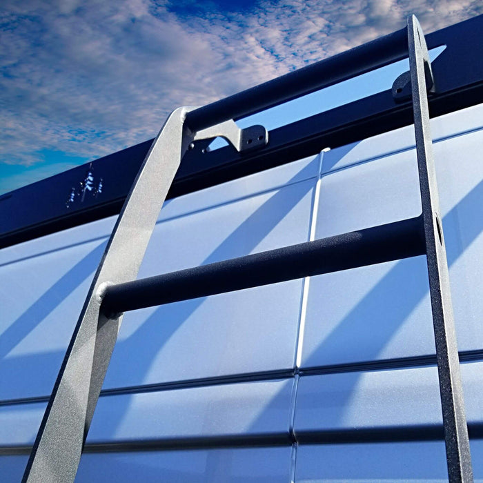 Elegant and durable aluminium side ladder