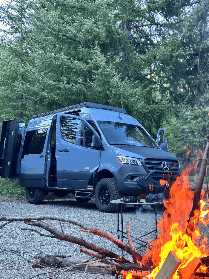 MODULAR ROOF RACK SYSTEM FOR SPRINTER