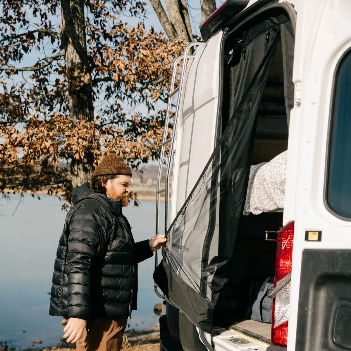 TRANSIT (2015+) 130″/148″/148″ EXT | BUG SCREEN | REAR DOORS