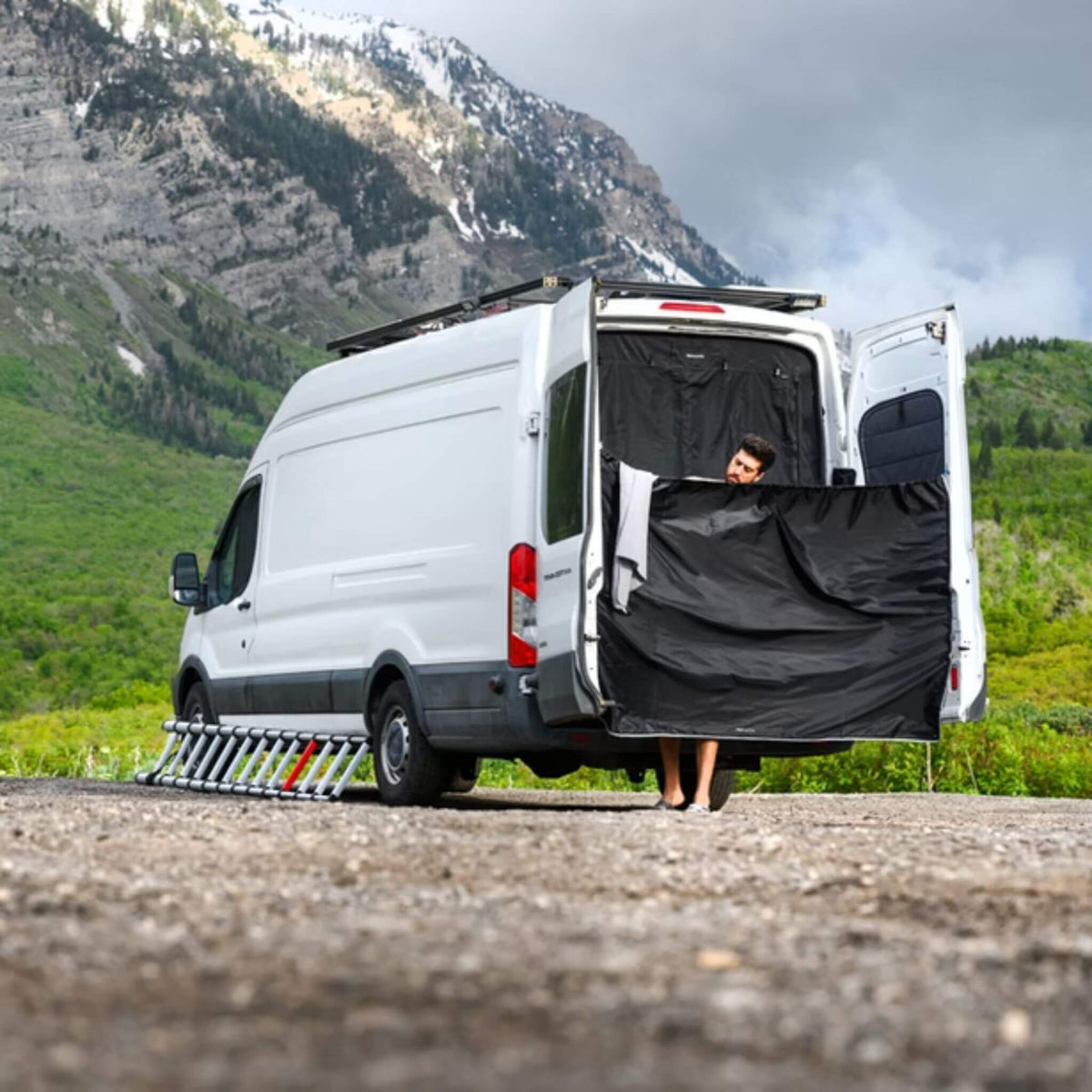 VANESSENTIAL REAR DOOR SHOWER CURTAIN