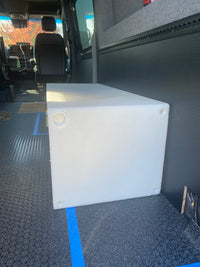SPRINTER — DUAL REAR WHEEL | FRESH WATER TANK 32 GAL