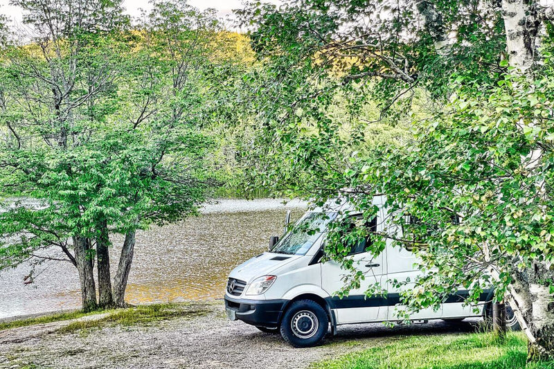 Van parked at Baie-Sainte Catherine, found a boondocking spot by the river