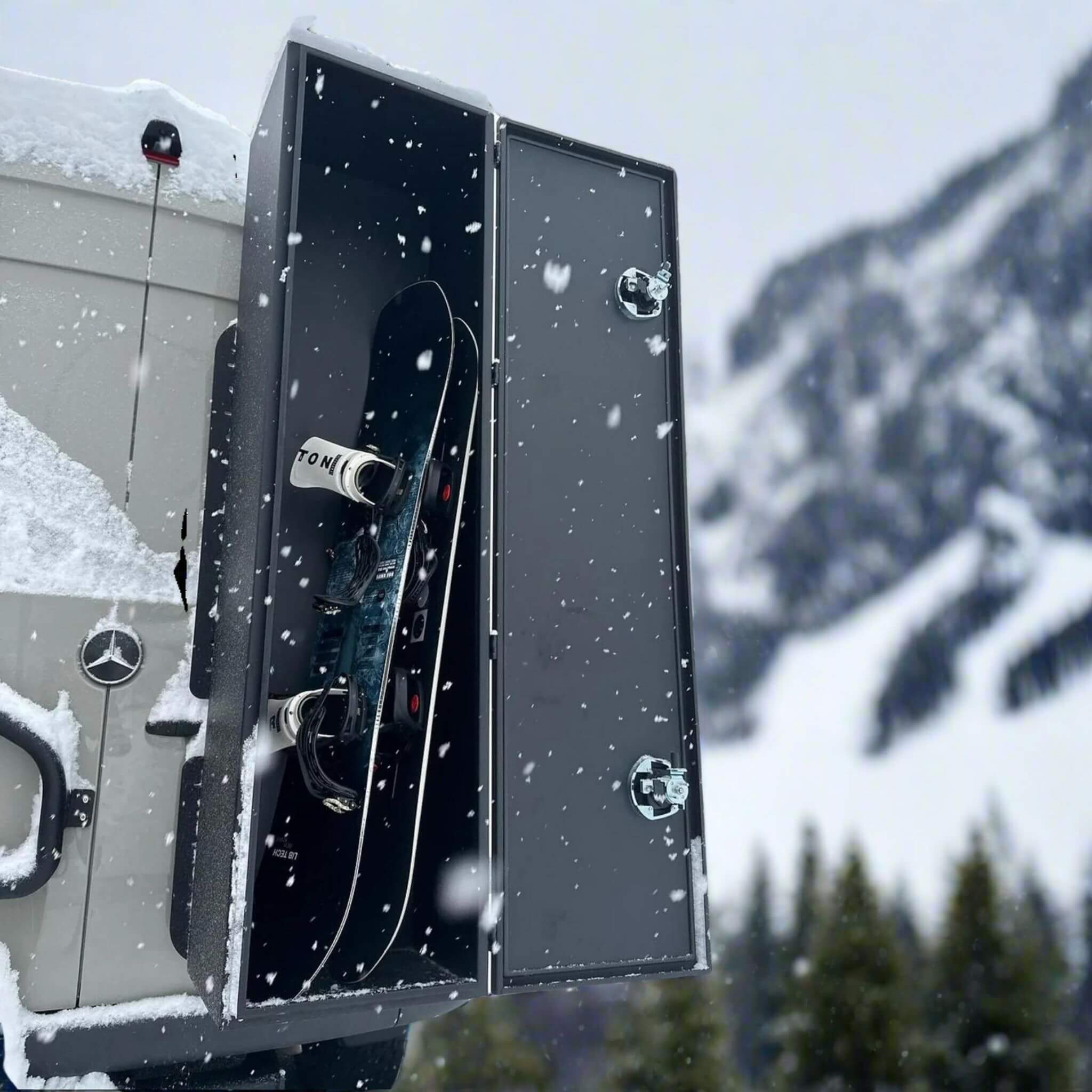 Aluminum Storage Box—Trenta—Ski, Snowboard and Golf Multisport Box