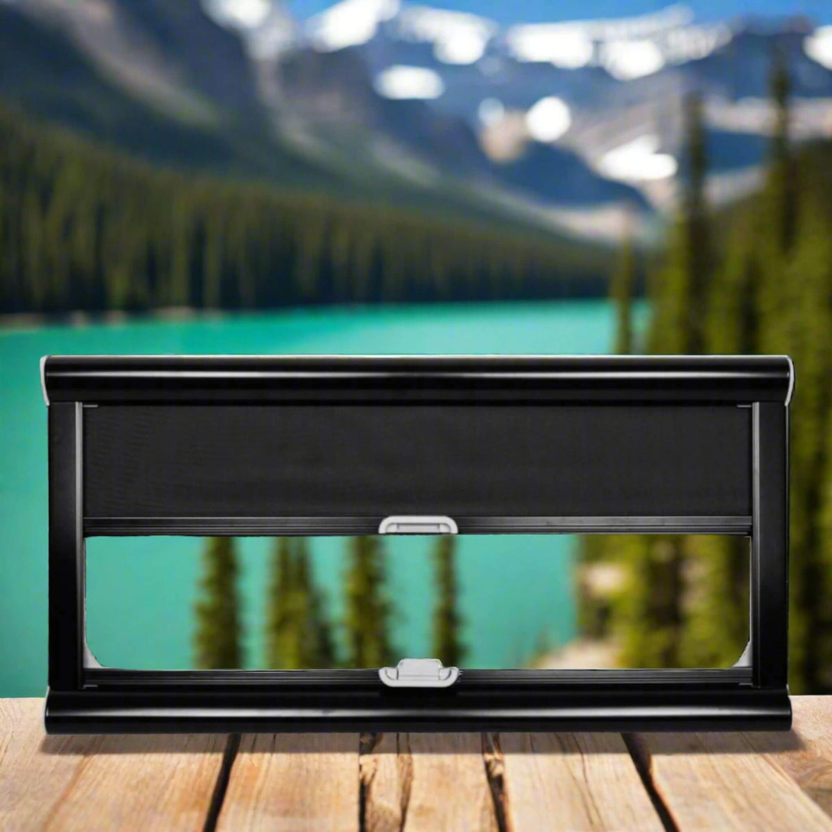 Arctic Tern Classic Window 450 mm – perfect fit for your DIY camper build / Fenêtre Arctic Tern Classic 450 mm – idéale pour ton projet de van DIY