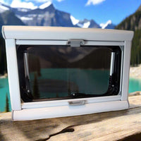 Arctic Tern 450×500 mm (17.72"×19.69") window – premium insulation for DIY van conversions / Fenêtre Arctic Tern 450×500 mm – isolation haut de gamme pour van aménagé DIY