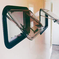 Fenêtre 300×700 mm légère, 60 % moins lourde que verre standard, van conversion, Lonavity, durable et performante / Lightweight window 300×700 mm, 60 % lighter than standard glass, van conversion, Lonavity, durable and high performance