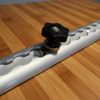 Accessoires L-Track pour monter des outils dans le van 