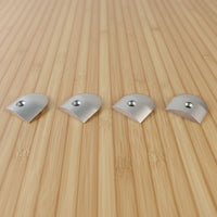 Embouts de protection L-Track utilisés dans une conversion de van DIY