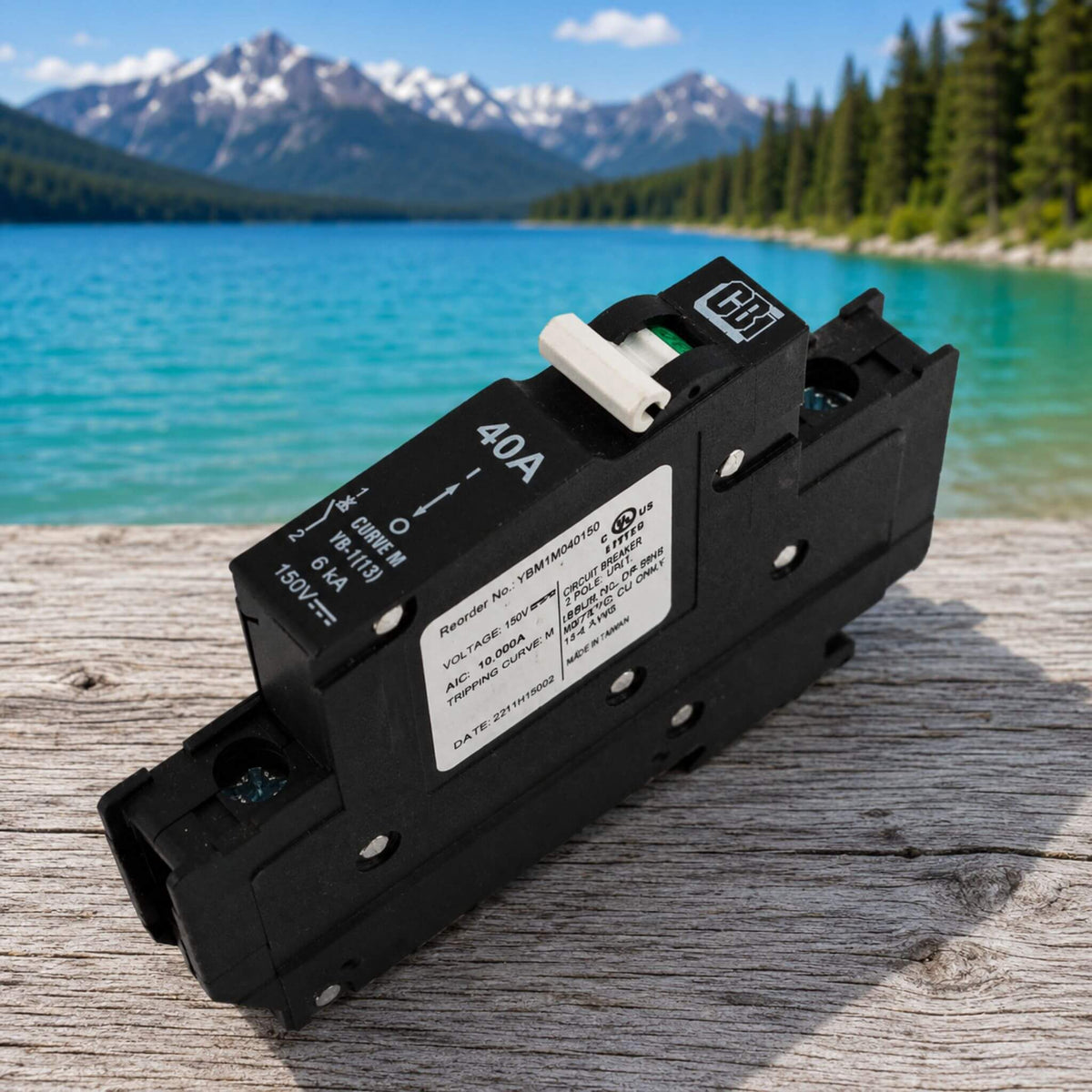 MidNite Solar MNEPV40 40A DIN rail mount DC breaker engineered for solar and battery systems, providing reliable circuit protection for renewable energy applications.