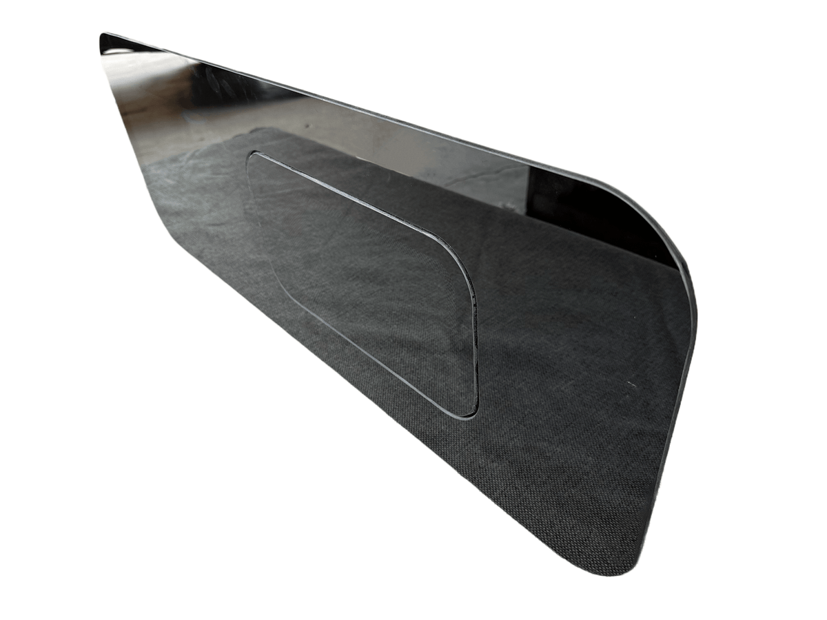 SLIDING WINDOW WITH BUG SCREEN