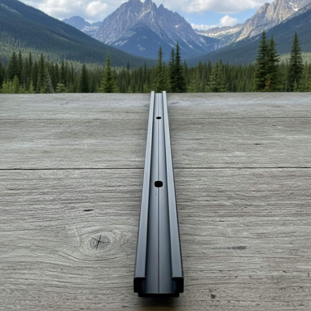 Sprinter & Dodge roof rails with walk-on decking setup for vanlife adventures | Rails de toit Sprinter et Dodge avec système de decking pour vanlife et overlanding