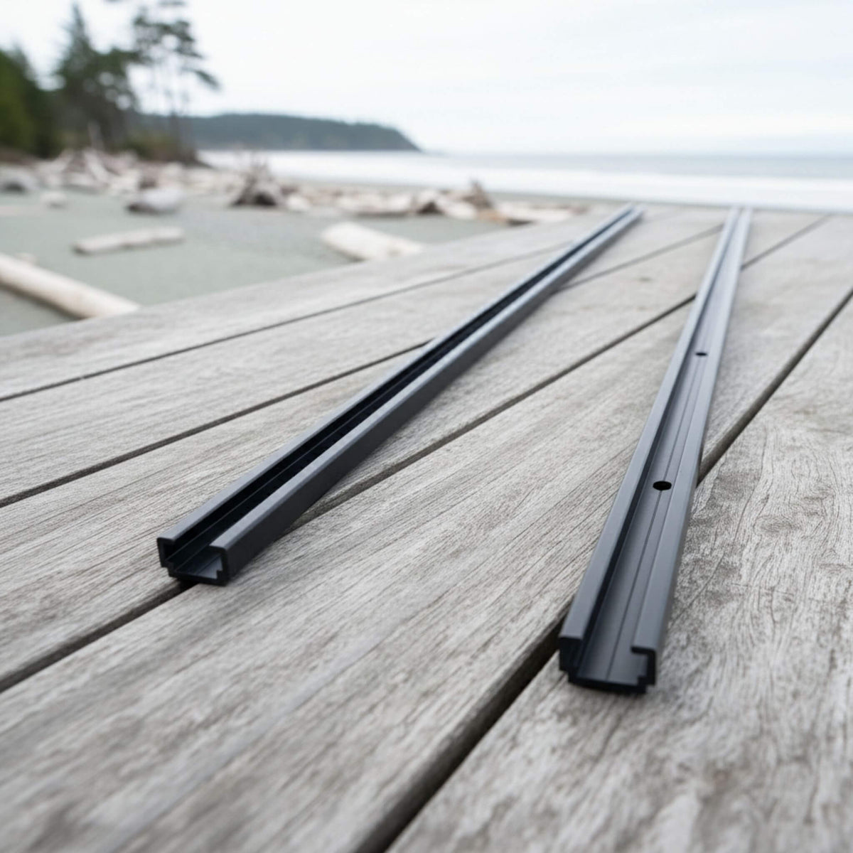 Sprinter & Dodge van roof rails with rooftop tent and gear for overlanding | Rails de toit Sprinter et Dodge avec tente de toit et équipement pour aventures vanlife et overlanding