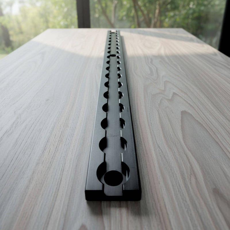 Heavy-duty Square Surface Mount L Track for Sprinter 144/170 and Transit 148 vans, durable and easy-to-install L track for DIY van builds, secure mounting for gear, cabinets, and modular layouts, Rail L carré de surface robuste pour vans Sprinter 144/170 et Transit 148, durable et facile à installer, fixation sécurisée pour équipement, armoires et aménagements modulaires DIY.