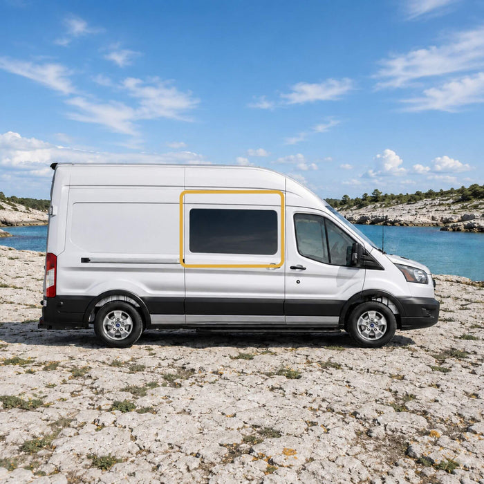 Fenêtre latérale fixe collée pour conversions de vans Ford Transit à empattement 148" et 148" allongé, conçue pour les modèles 2015+ toit moyen et toit haut porte coulissante passager.