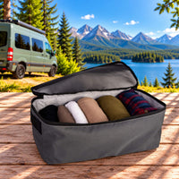 Grand cube de rangement VanEssential de 14,5 L aux côtés souples qui s’adaptent aux petits espaces d’un campeur.