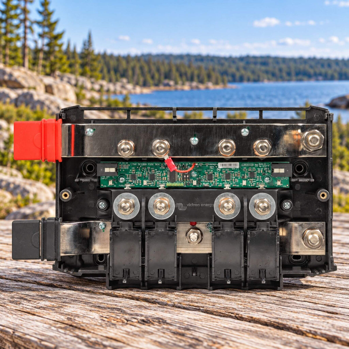 Victron Energy Lynx Distributor M10 1000A for van electrical and off grid power systems