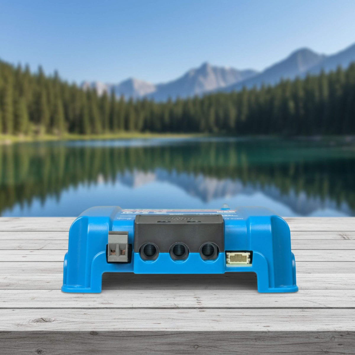 Victron Orion XS 12/12-50A DC-DC charger for RV electrical systems, lithium battery charging and off-grid energy management