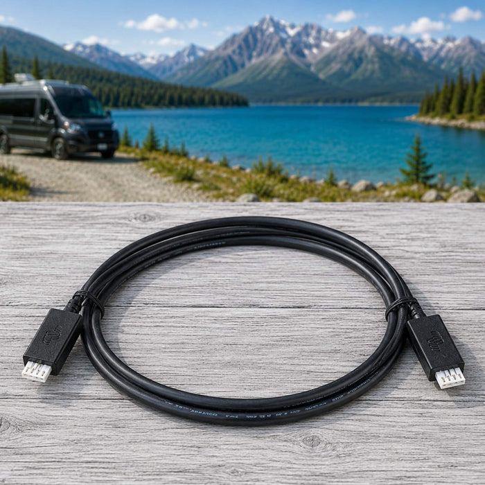Câble Victron Energy VE.Direct de 0,9 m permettant une communication fiable entre les contrôleurs de charge, les moniteurs de batterie, les onduleurs et les dispositifs de surveillance des systèmes d'énergie solaire.